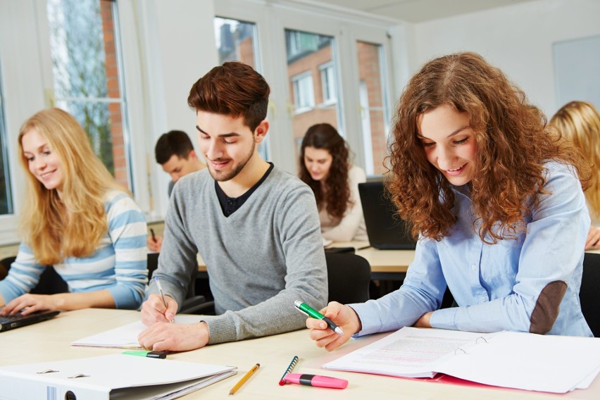 TOP 20 najsłabiej opłacanych kierunków studiów w Gdańsku. To...