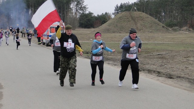 Ponad 100 biegaczy stanęło na trasie biegu „Tropem Wilczym” w Skaryszewie.