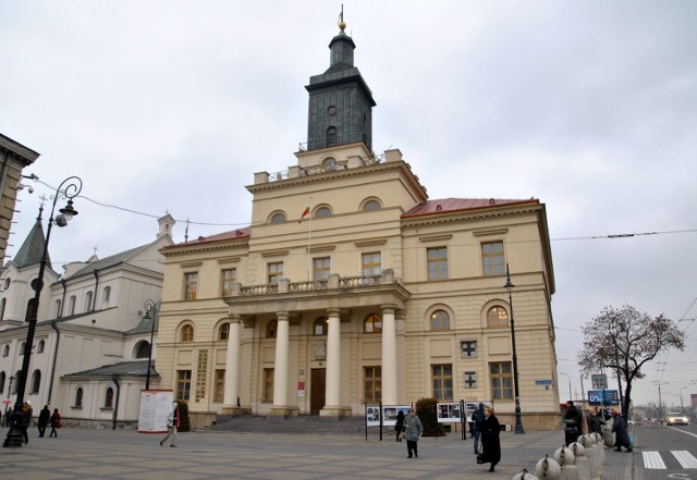 - To, jak prezydent rozdziela nagrody, jest ważne, bo chcemy być dumni z sukcesów naszych urzędników, tak jak możemy być dumni ze stypendystów - tłumaczy prezes Fundacji Wolności