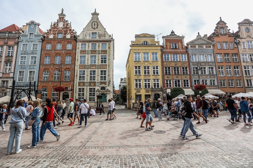 Tłumy na ulicach Gdańska w ostatni weekend lipca
