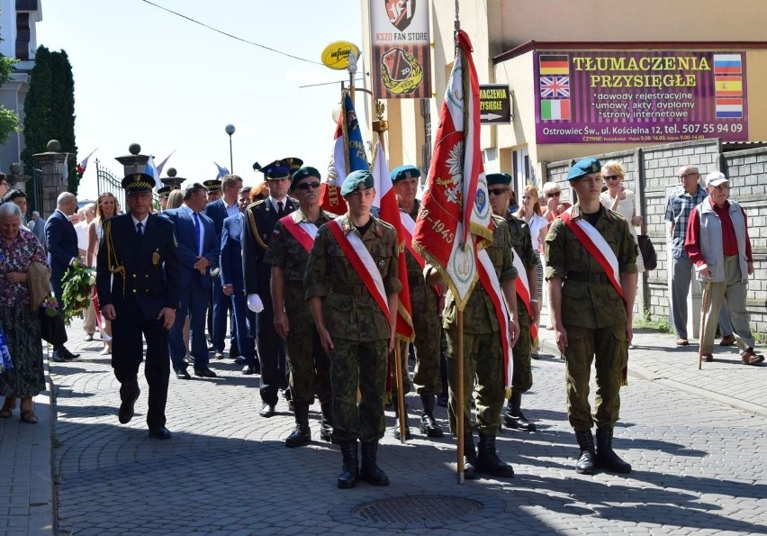 Uroczyste obchody Święta Wojska Polskiego w Ostrowcu (ZDJĘCIA)
