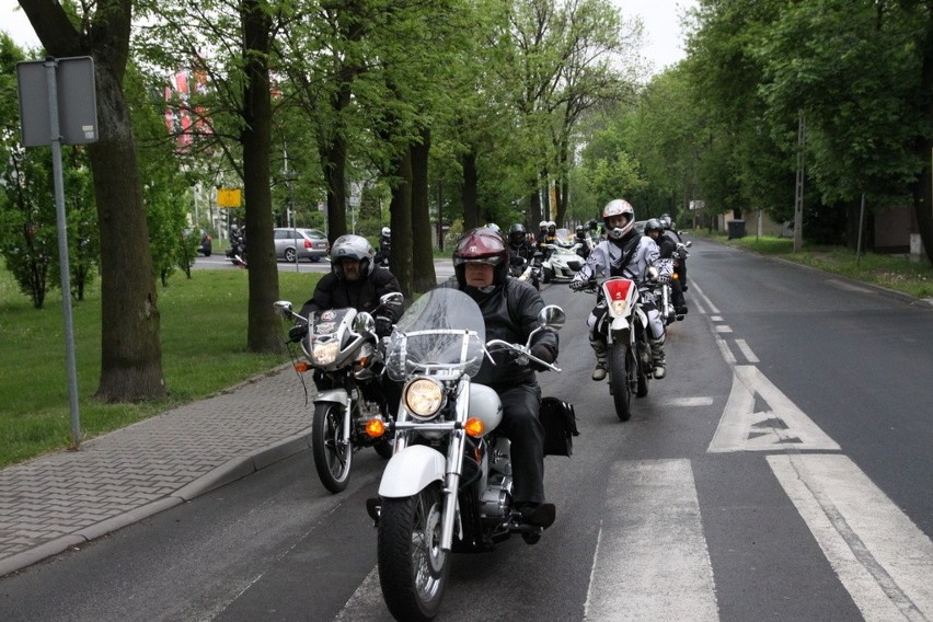 Parada motocyklistów w ramach Moto Serca 2016 w Dąbrowie...