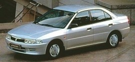 Mitsubishi Lancer kontra Nissan Almera