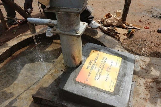 Na studni w Kajo-Keji w Sudanie jest tablica z  informacją, że to dar z Przeworska.