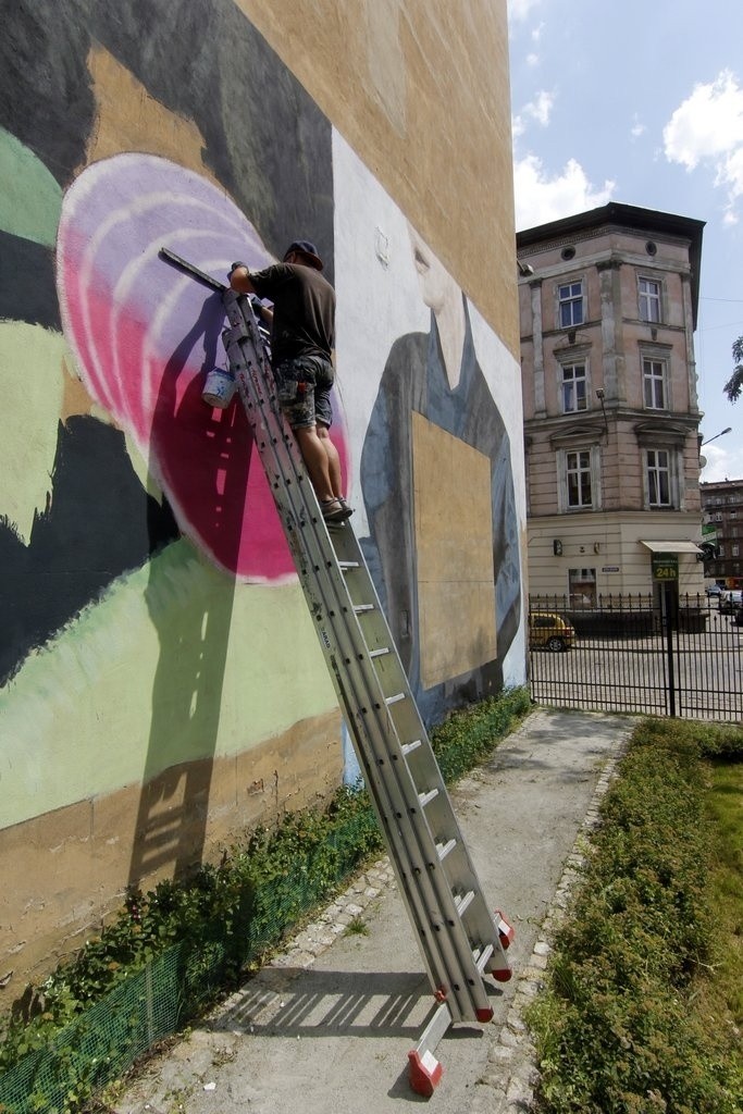 Nowy mural powstaje przy Jagiellończyka