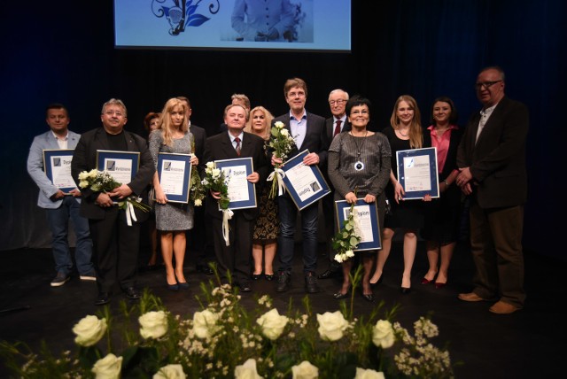 Laureaci V Ogólnopolskiego Konkursu Dziennikarskiego im. Krystyny Bochenek. Grand Prix zdobył Alojzy Lysko i jego "Opowieść górnośląska", opublikowana w Dzienniku Zachodnim