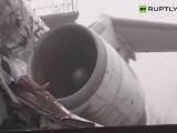 Cmentarzysko samolotów na zniszczonym lotnisku w Doniecku [wideo]