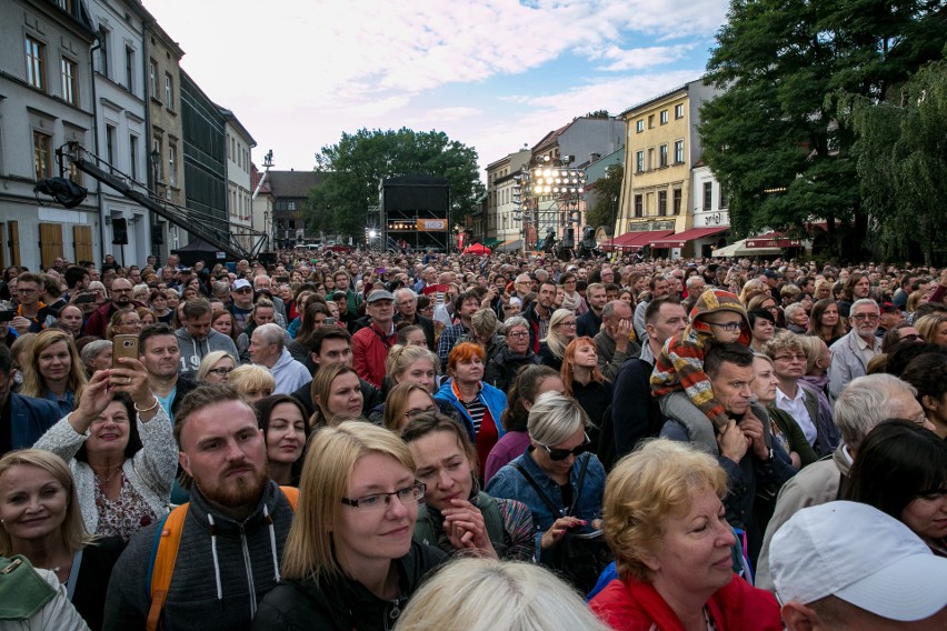 Szalom na Szerokiej przyciągnął tłumy krakowian. Zobacz jak bawili się na finale Festiwalu Kultury Żydowskiej