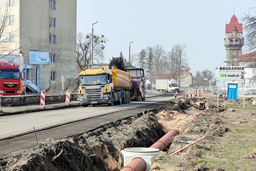 Remont ul. Opolskiej w Krapkowicach zakończyć się ma w lipcu...