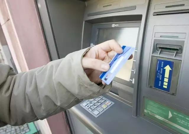 Limity wypłat gotówki z bankomatów w 2024 roku. Mamy dane z PKO BP, mBank czy Millennium 