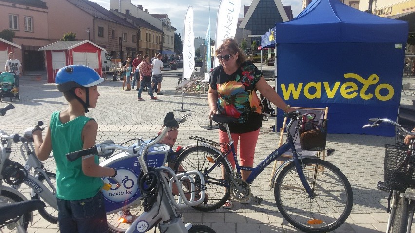 Jaworzno: Testy rowerów miejskich na rynku [ZDJĘCIA]