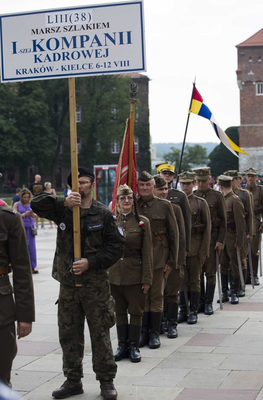 Marsz Szlakiem I Kompanii Kadrowej "Kadrówka" przeszedł ulicami Krakowa [ZDJĘCIA]