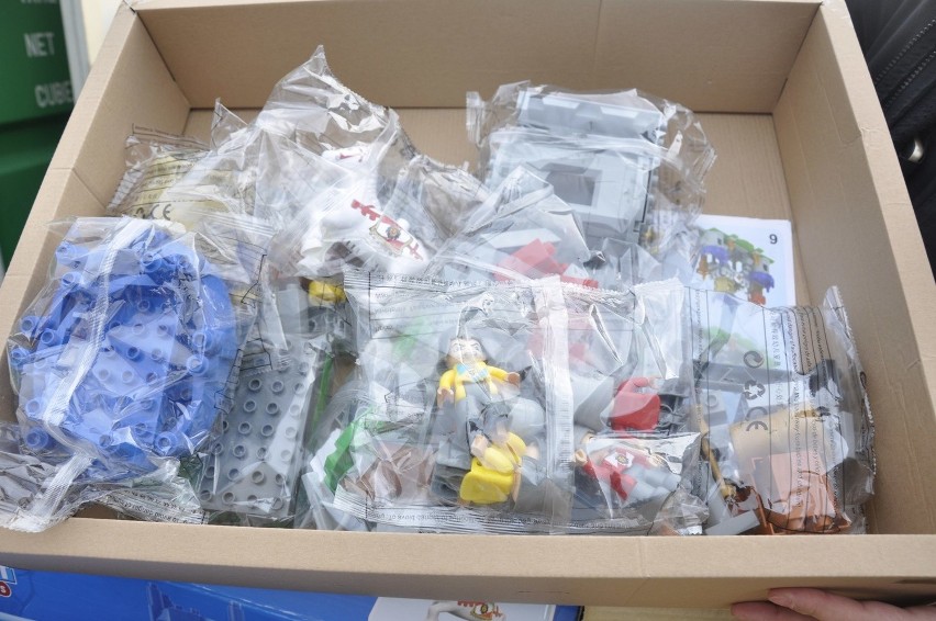 Szczecin: Celnicy na tropie podrabianych zabawek. Zatrzymali 700 zestawów