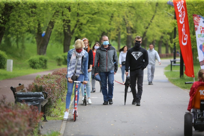 Niedzielny spacer na Stawikach w Sosnowcu, 24 maja 2020....