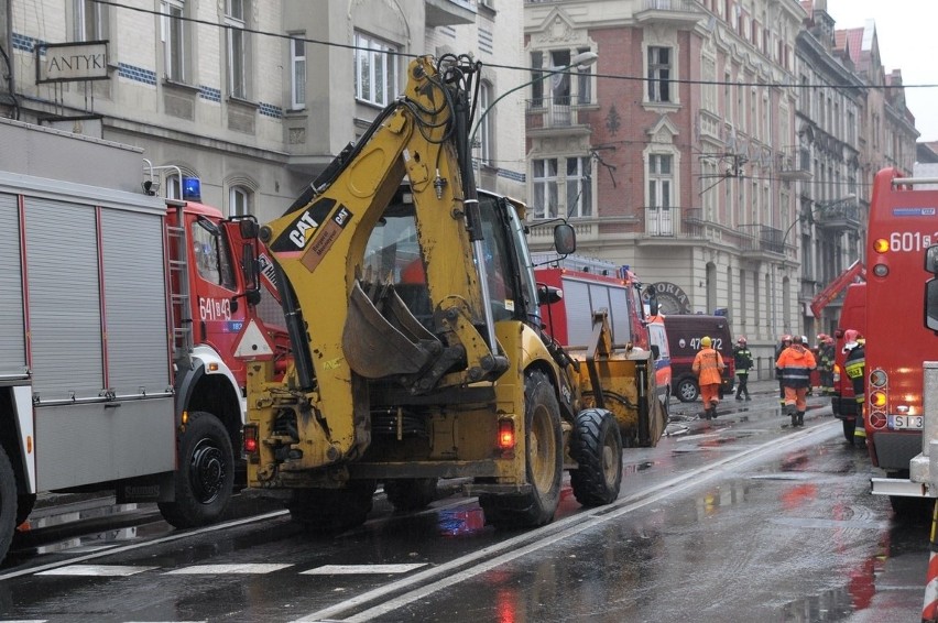 Akcja ratunkowa po wybuchu w kamienicy w Katowicach
