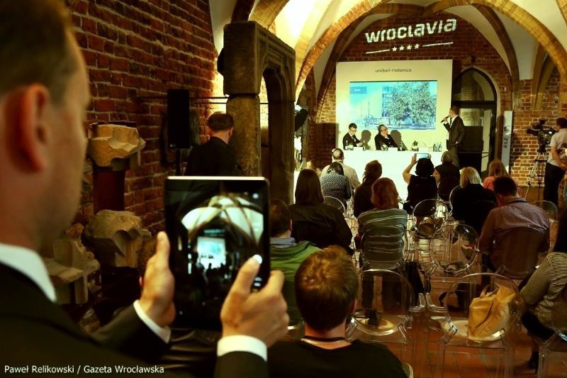 Wroclavia – nowa galeria w miejscu dworca PKS. Będzie kino na 20 sal i 200 sklepów (WIZUALIZACJE)