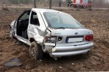 Droga Suchowolce - Saki: Wypadek. Podczas dachowania pasażer wypadł z auta (zdjęcia)