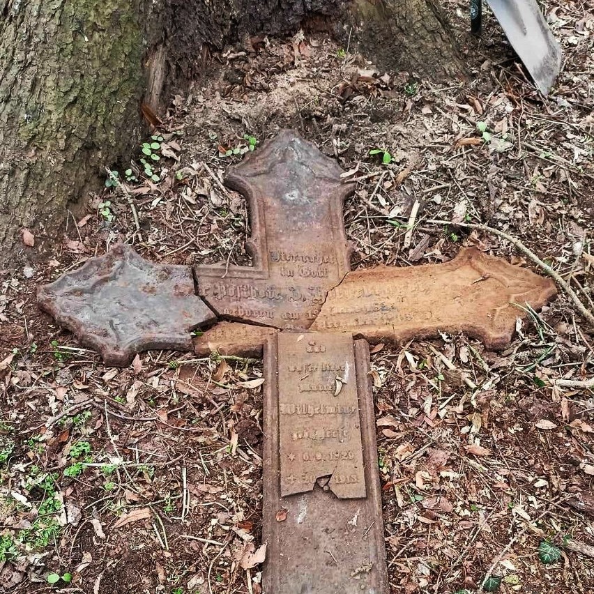 Poszukiwali śladów historii na dawnym cmentarzu w Stolcu 