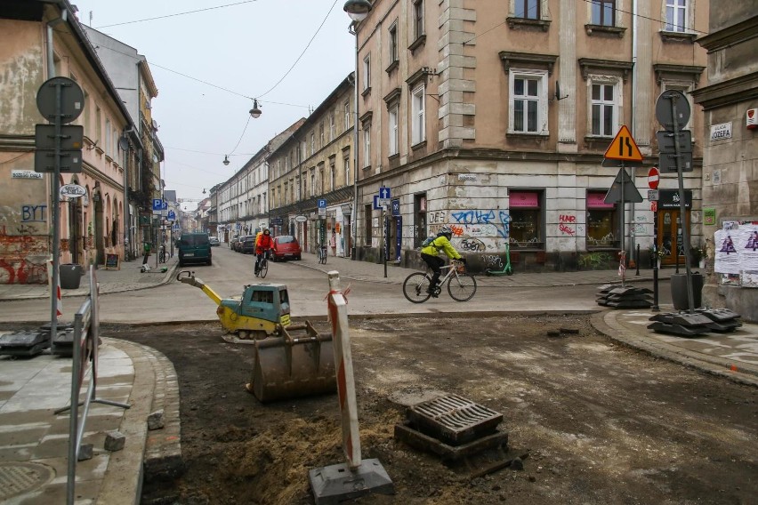 Kraków. Duży remont na ulicy Józefa. Zobacz, jak postępują tam prace [ZDJĘCIA]