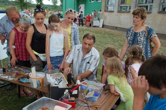 Żyją jak Drzeniów z Drzeniowem. Młodzież z obu miejscowości wspólnie uczy się trudnej sztuki robienia witraży. Ale to nie jedyny przejaw współpracy.