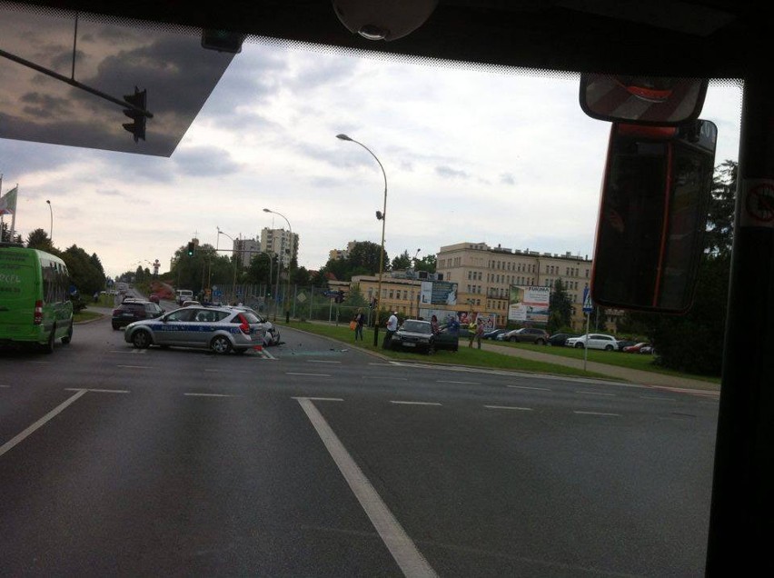 Do wypadku doszło na skrzyżowaniu ul. Krakowskiej z Witosa....