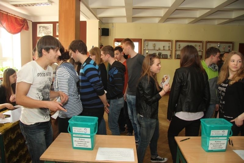Prawybory w "Słowackim" w Kielcach
