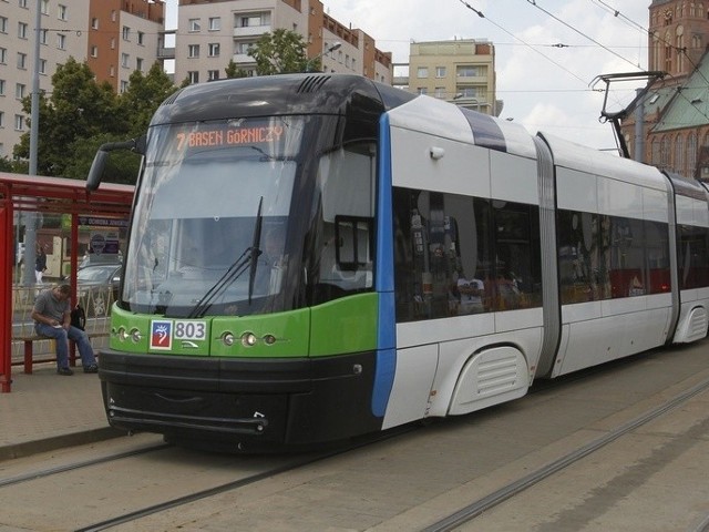 W Szczecinie mamy sześć niskopodłogowych Swingów. Tramwaje bez wątpienia robią ogromne wrażenie. Teraz dodatkowo będą intrygowały swoją dodatkową nazwą. Jaką? O tym zdecydują Czytelnicy Głosu Szczecińskiego.