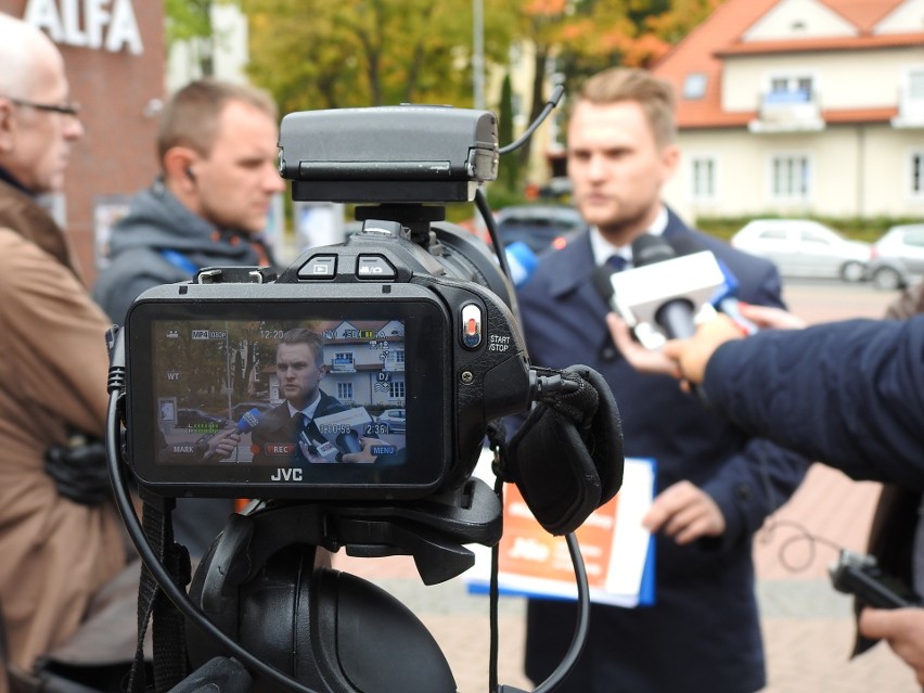 Konferencja Nowoczesnej ws. ograniczenia handlu w niedzielę