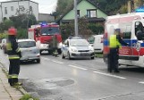 Wypadek w Wodzisławiu Śląskim ZDJĘCIA Auto uderzyło w ogrodzenie