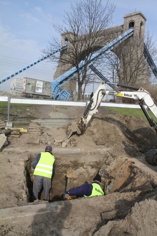 Gaz ulatniał się przy moście Grunwaldzkim 