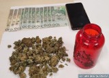 W Piotrkowicach policjanci przejęli kilkadziesiąt gramów narkotyków