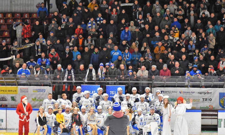 Ekstraklasa hokejowa; Re-Plast Unia Oświęcim rozbiła we...