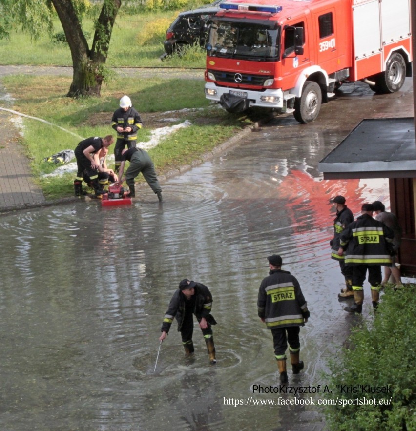 Burza w Częstochowie: Gradobicie i zalane ulice. 53 interwencje Straży Pożarnej