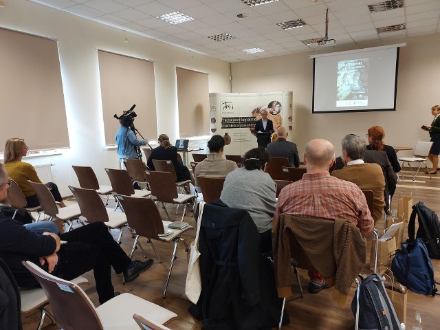 Krzemionki. 100 lat od odkrycia -  konferencja naukowa w Muzeum Archeologicznym i Rezerwacie Krzemionki.