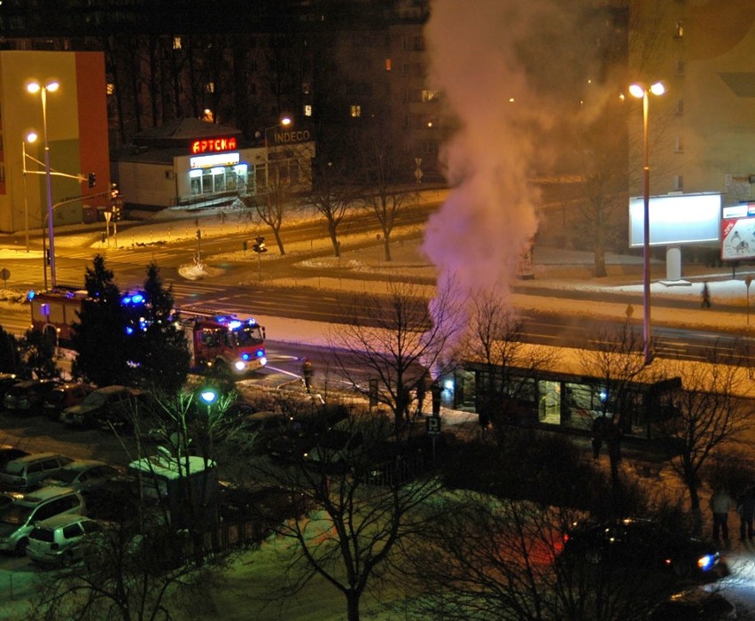 Autobus palił się na ul. Władysława IV w Koszalinie.