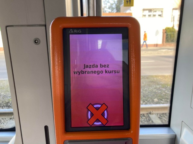 23 lutego od rana pasażerowie tramwajów w Poznaniu nie mogą odbić swoich kart PEKA.