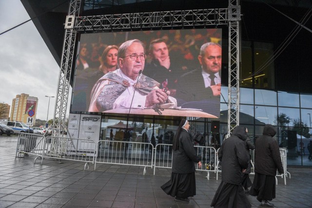 O. Tadeusz Rydzyk swoją nieobecność na bydgoskiej części obchodów tłumaczył brakiem możliwości dojazdu do fary