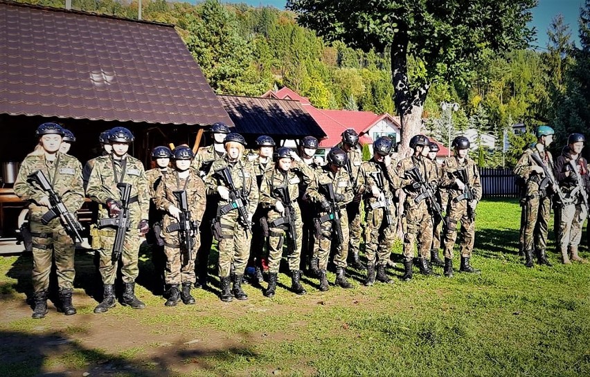 Zajęcia były bardzo wymagające. Zjeżdżanie z przeszkód...