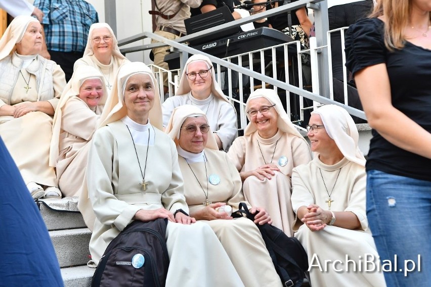 Wraz z pielgrzymami do Krypna przybyły m.in. siostry zakonne