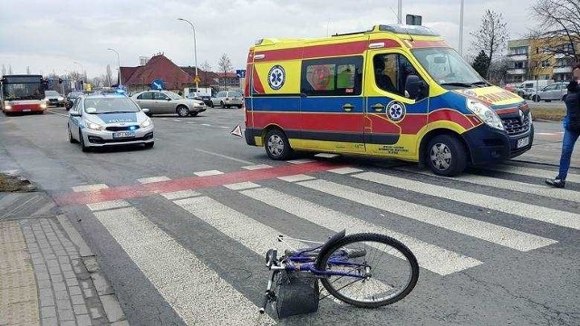 Do tego potrącenia rowerzysty przez samochód doszło w marcu 2018 roku na przejeździe dla rowerów na skrzyżowaniu ulic Sosnkowskiego i Małopolskiej w Opolu.