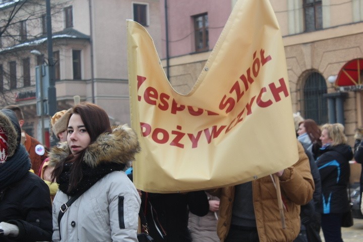 Pół tysiąca par zatańczyło poloneza w Zabrzu