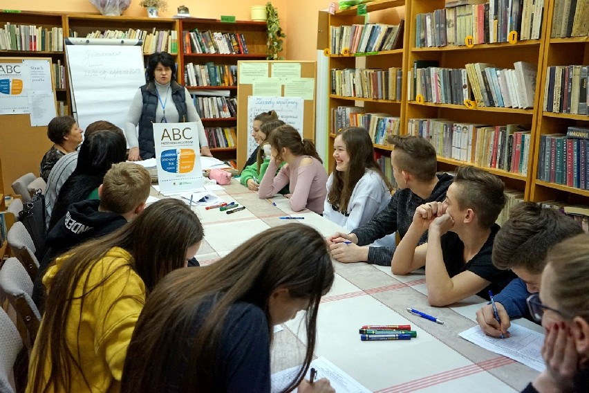 Warsztaty „ABC przedsiębiorczości” w Gniewoszowie.