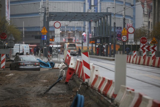 Inwestycja ma na celu przywrócenie reprezentacyjnego charakteru jednej z głównych arterii w śródmieściu Katowic. Zobacz kolejne zdjęcia. Przesuwaj zdjęcia w prawo - naciśnij strzałkę lub przycisk NASTĘPNE