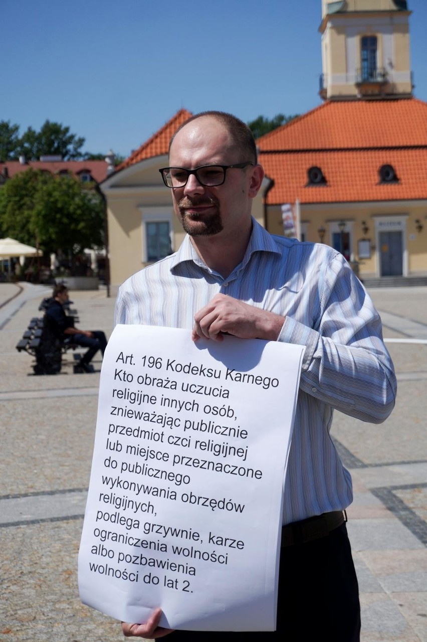 Marcin Sawicki chce, by prezydent zakazał Marszu Równości w...
