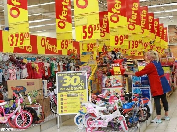 W marketach Real obniżono ceny wielu zabawek. Teraz prezenty dla maluchów można kupić dużo taniej niż zwykle.