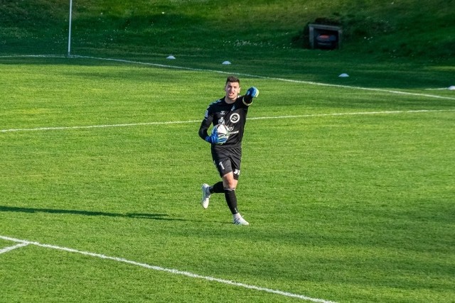 Wojciech Fabisiak miał w tym meczu wiele okazji do interweniowania