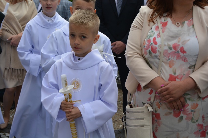Różan. Pierwsza Komunia Święta w kościele pw. św. Anny. 29.05.2022