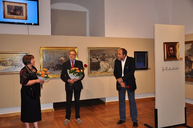 Wystawę otworzył Dominik Abłamowicz, dyrektor Muzeum Okręgowego w Sandomierzu. O twórczości Jerzego Potrzebowskiego mówiła kustosz Bożena Ewa Wódz. Artystę wspominał jego siostrzeniec, Wojciech Łyp.