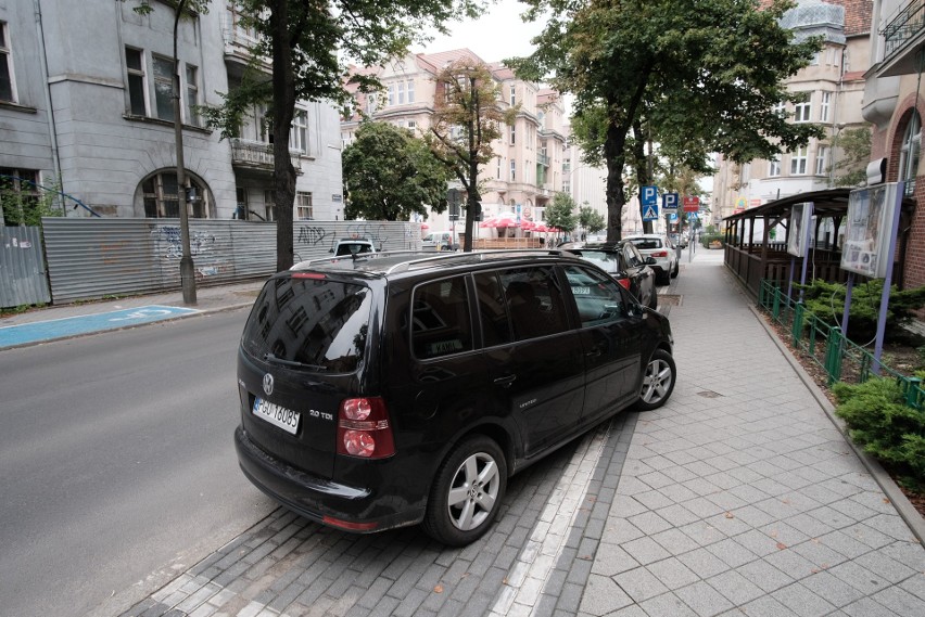 Mickiewicza jednokierunkowa? Kolejne zmiany w ruchu na Jeżycach [ZDJĘCIA]