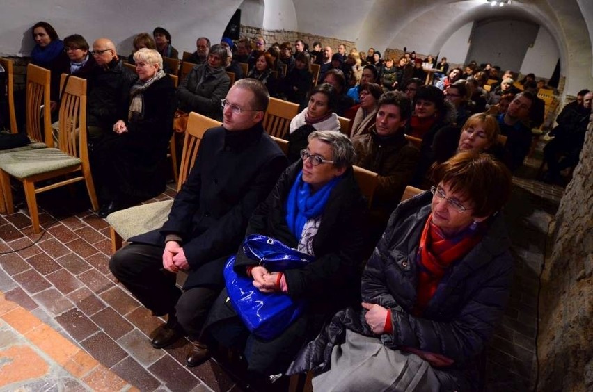 Ksiądz Jan Kaczkowski jest dyrektorem hospicjum.